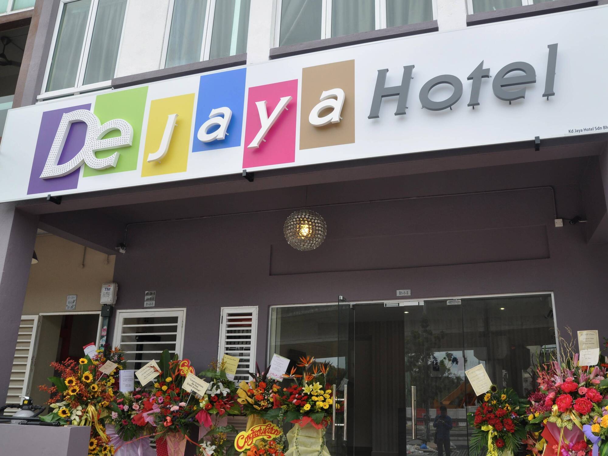 De Jaya Hotel Петалинг-Джая Экстерьер фото